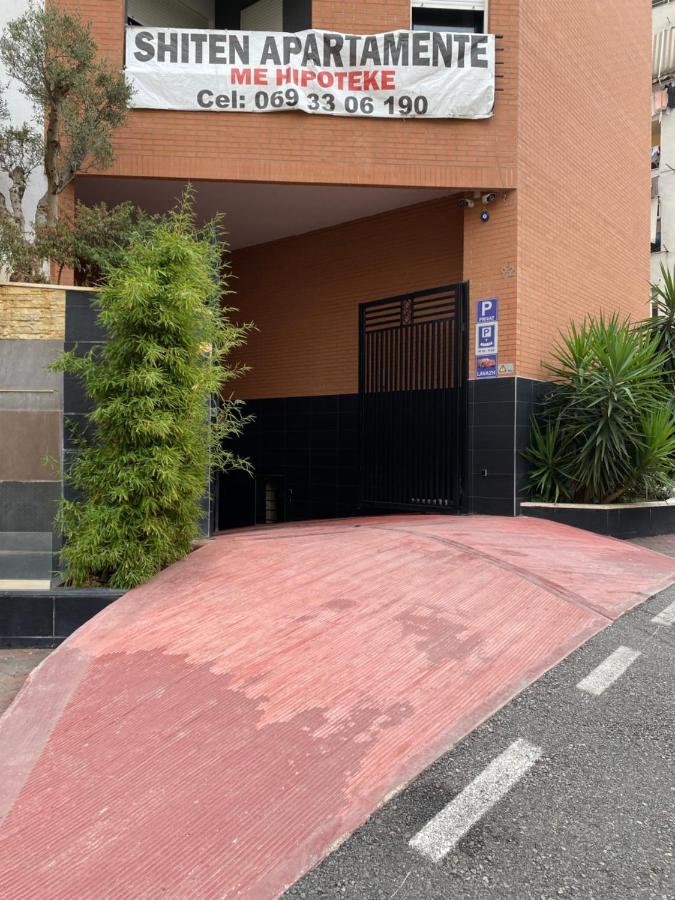 Nemis Apartments In The Centre Of Tirana Four Free Parking Экстерьер фото