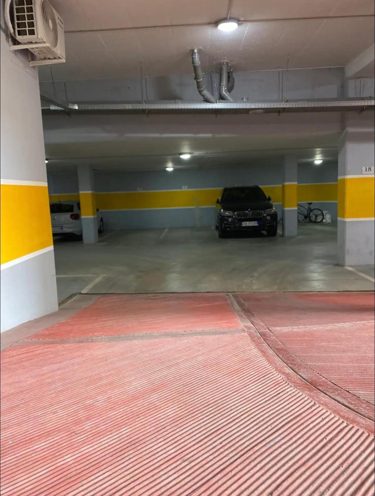 Nemis Apartments In The Centre Of Tirana Four Free Parking Экстерьер фото