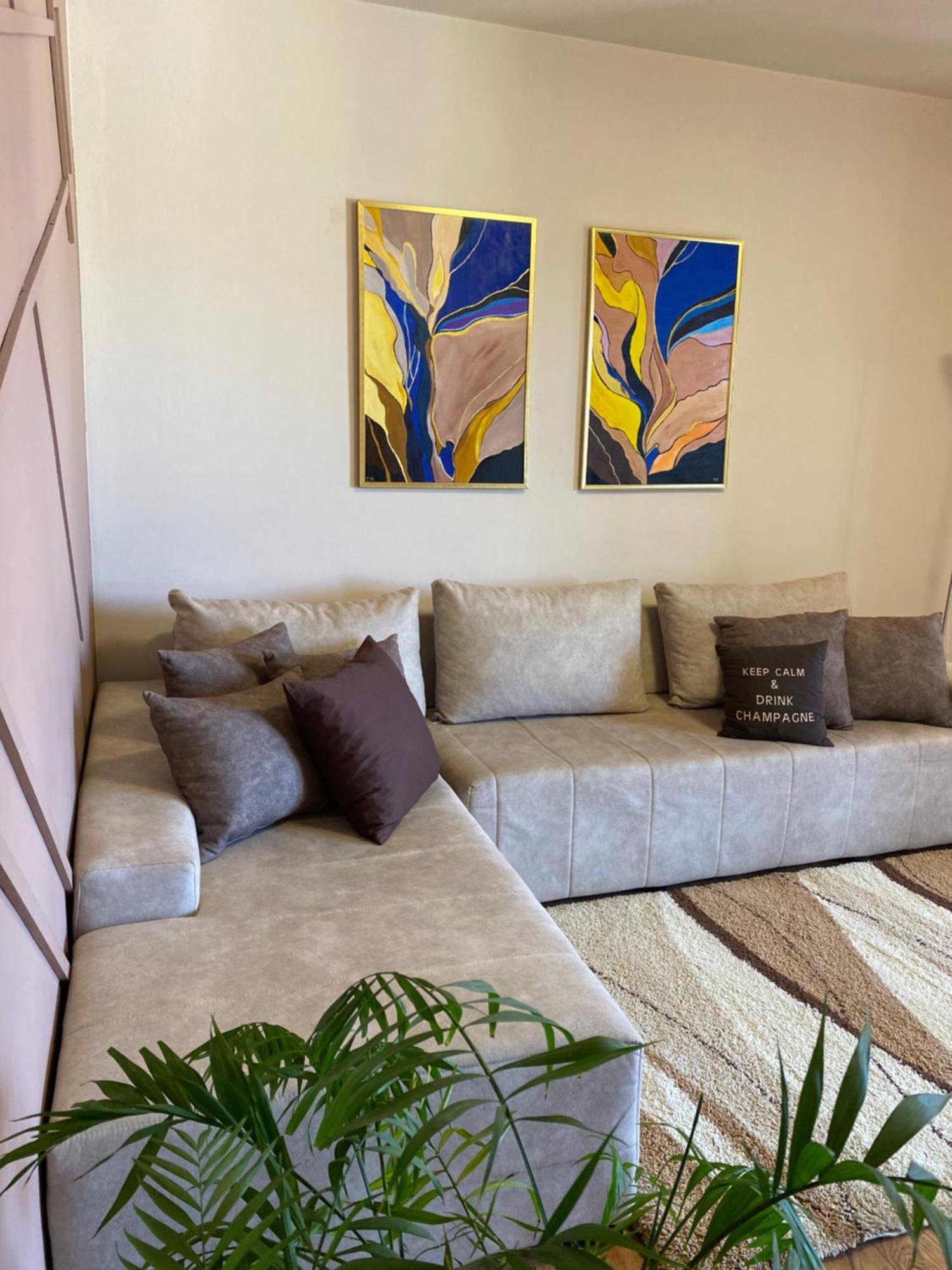 Nemis Apartments In The Centre Of Tirana Four Free Parking Экстерьер фото